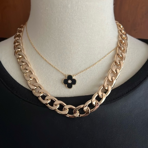 Louis Vuitton Lock - Authentic #303 (no key) includes 2 Necklaces - Picture 7 of 15